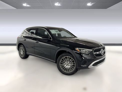 Certified 2026 Mercedes-Benz GLC 300 image 7