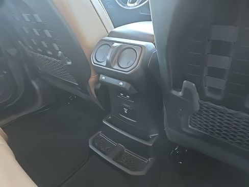 Used 2023 Jeep Wrangler Unlimited Rubicon w/ Safety Group image 96