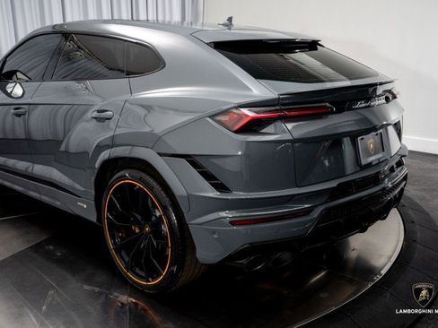 Used 2023 Lamborghini Urus S image 15