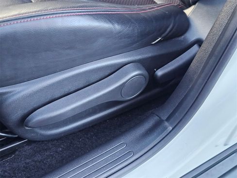 Used 2013 Nissan Juke SL image 23