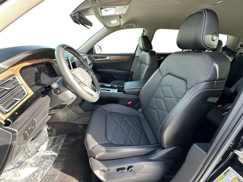 Used 2024 Volkswagen Atlas SE image 9