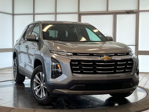 Certified 2025 Chevrolet Equinox LT w/ Safety and Technology Package image 2