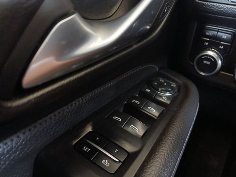Used 2022 GMC Yukon Denali AWD/4WD image 20