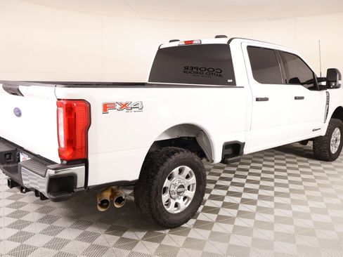Used 2024 Ford F250 XLT w/ FX4 Off-Road Package image 19