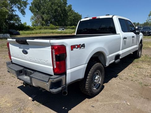 Used 2025 Ford F350 XL w/ 360-Degree Camera Package AWD/4WD image 8