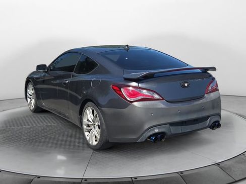 Used 2016 Hyundai Genesis Coupe 3.8 RWD image 3