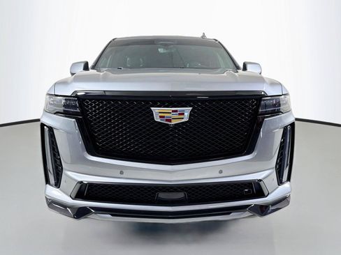 Used 2023 Cadillac Escalade V AWD/4WD image 11