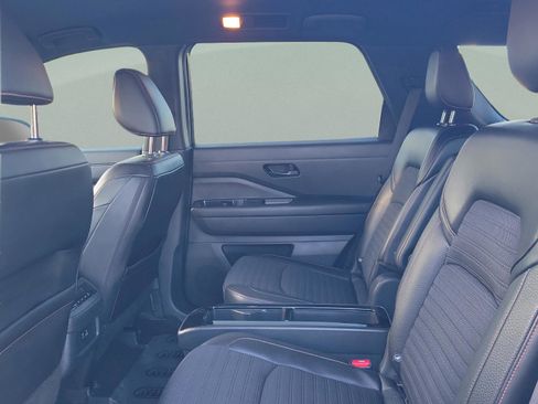 Certified 2024 Nissan Pathfinder Rock Creek image 11