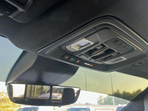 Used 2024 GMC Sierra 1500 AT4X image 19