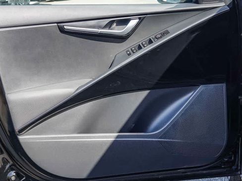Certified 2024 Kia Niro EX FWD image 16