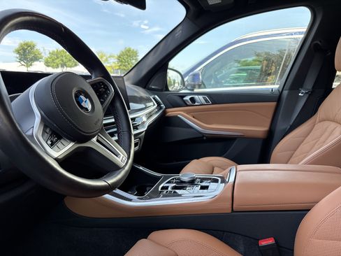 Used 2025 BMW X5 M60i w/ Climate Comfort Package AWD/4WD image 37
