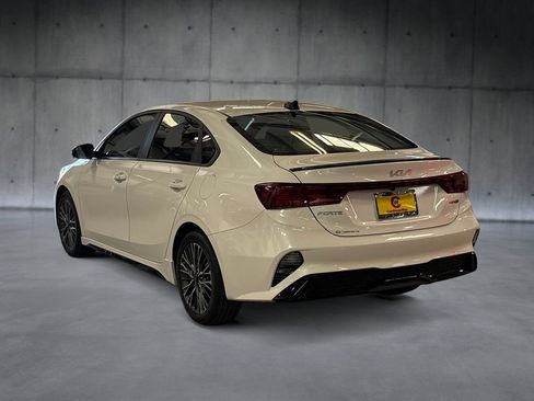 Used 2024 Kia Forte GT-Line w/ GT-Line Premium Package FWD image 3