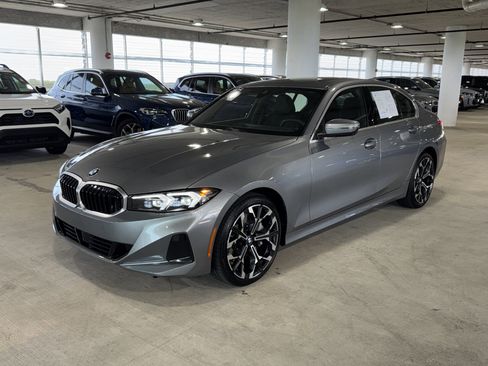 Used 2025 BMW 330i Sedan RWD image 4