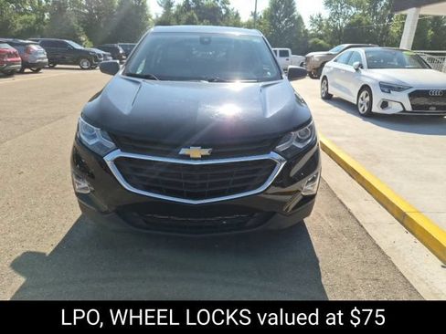 Used 2020 Chevrolet Equinox LS w/ LS Convenience Package FWD image 4