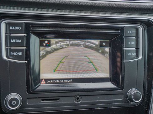 Used 2017 Volkswagen Passat 1.8T S image 29