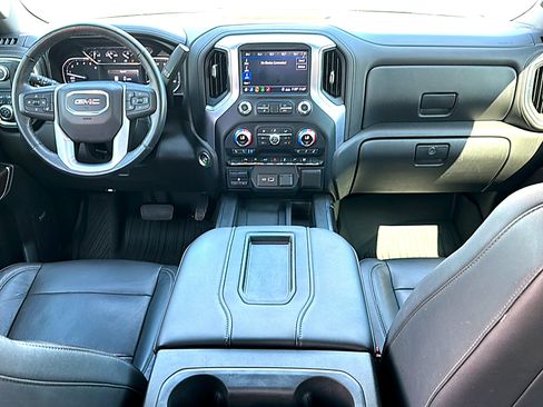 Used 2020 GMC Sierra 1500 SLT RWD image 20