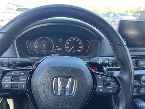 Used 2022 Honda Civic Sport image 11