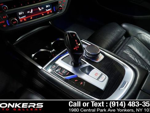 Used 2020 BMW 750i xDrive image 33