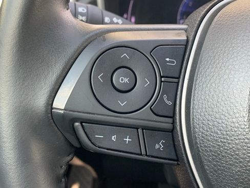 Used 2023 Toyota Corolla Cross XLE w/ Convenience Package image 16