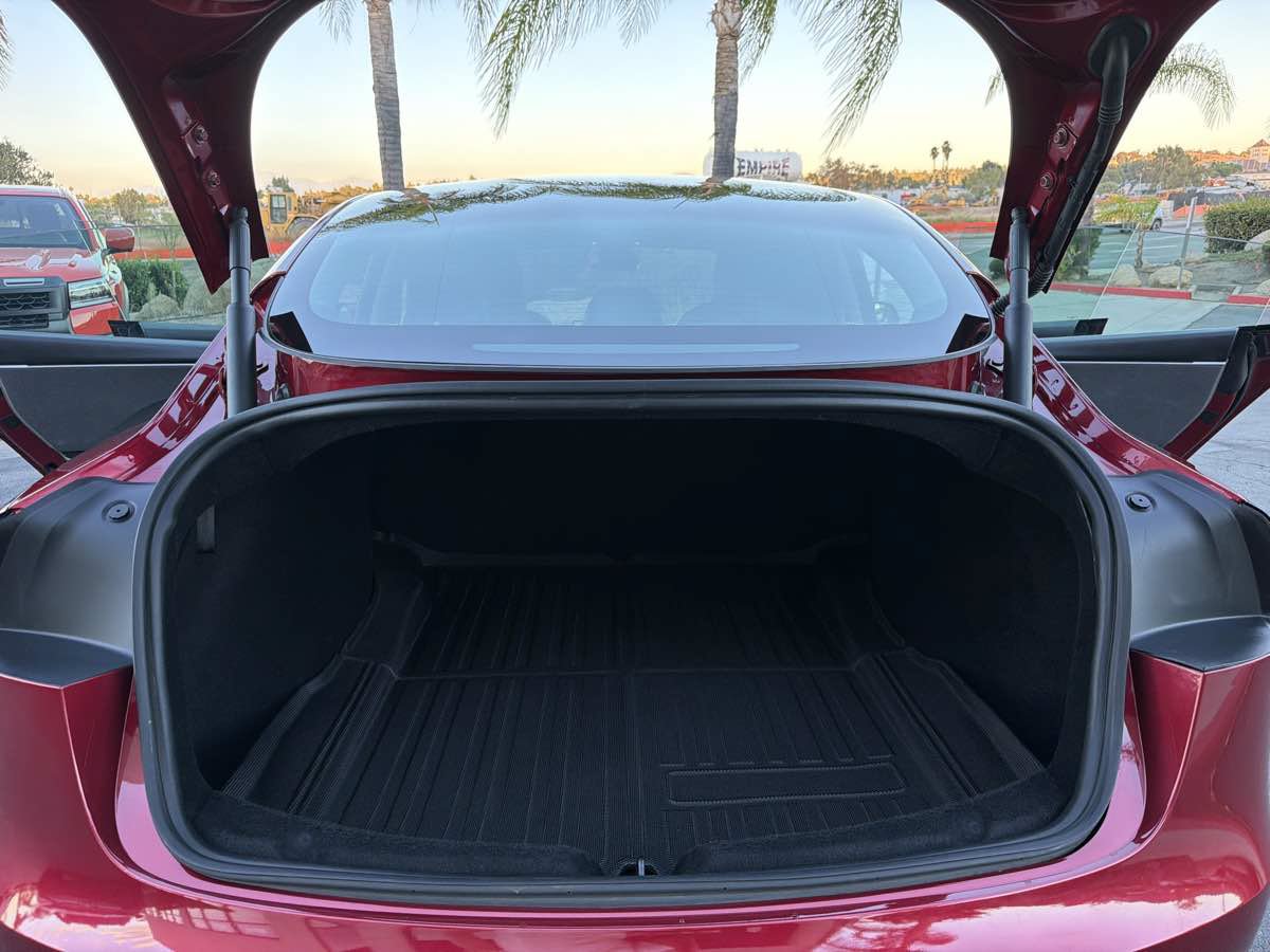 Used 2025 Tesla Model 3 Long Range RWD image 26