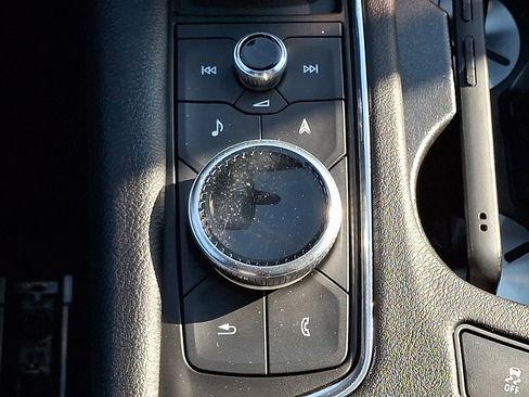 Used 2021 Cadillac XT6 Premium Luxury w/ LPO, Floor Liner Package image 28