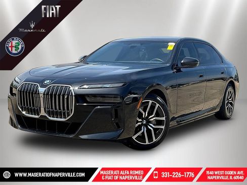 Used 2023 BMW i7 xDrive60 w/ Executive Package 2 AWD/4WD image 1