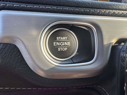 Used 2023 Mercedes-Benz G 550 image 33