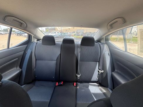 Used 2025 Nissan Versa SV FWD image 37