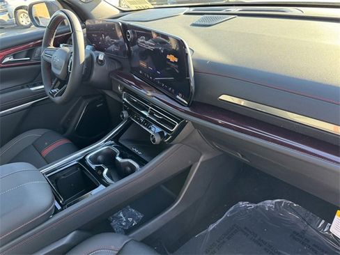 New 2026 Chevrolet Traverse RS w/ LPO, Floor Liner Package image 6