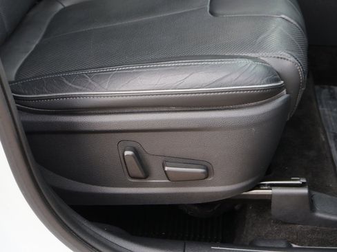 Used 2021 Hyundai Santa Fe Limited image 11