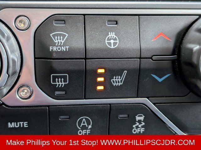 Used 2021 Jeep Wrangler Unlimited Sahara AWD/4WD image 23