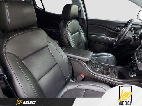 Used 2021 GMC Acadia SLT w/ Technology Package AWD/4WD image 34