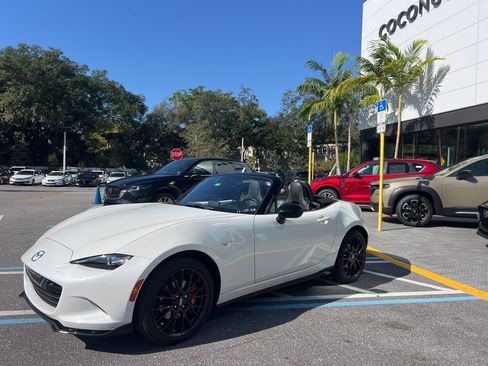 Used 2023 MAZDA MX-5 Miata Club w/ Brembo/BBS Recaro Package image 14