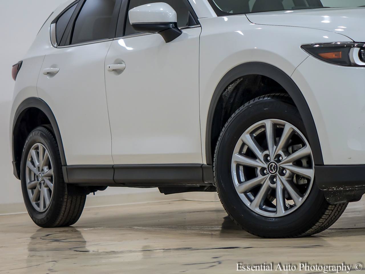 Used 2023 MAZDA CX-5 AWD 2.5 S w/ Select Package image 4