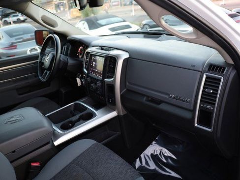 Used 2019 RAM 1500 Big Horn image 40