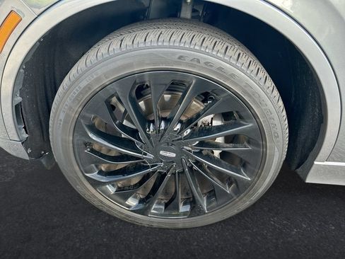 Used 2025 Lincoln Aviator Reserve w/ Equipment Group 201A AWD/4WD image 10