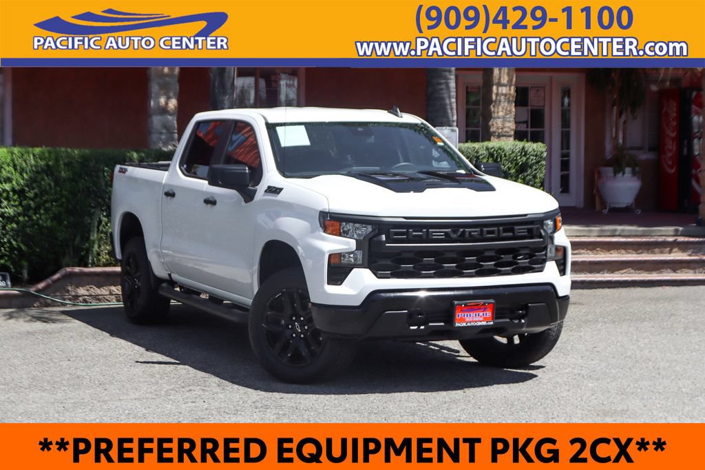 Used 2024 Chevrolet Silverado 1500 Custom Trail Boss w/ Turbomax Blackout Package AWD/4WD image 1