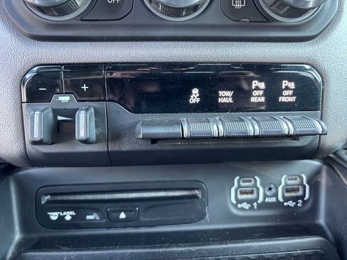 Used 2019 RAM 1500 Big Horn AWD/4WD image 31