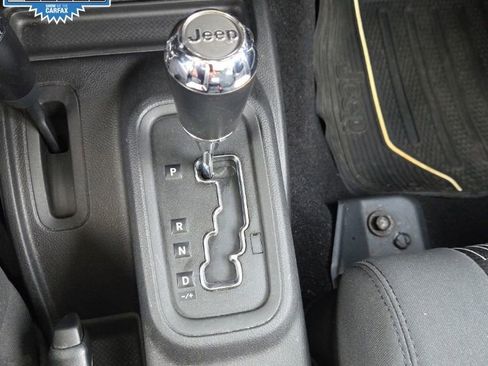 Used 2012 Jeep Wrangler Unlimited Sahara w/ Dual Top Group AWD/4WD image 24