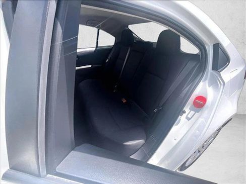 Used 2021 Toyota Corolla LE FWD image 28