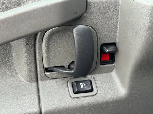 Used 2022 Chevrolet Express 3500 w/ Power Convenience Package RWD image 21