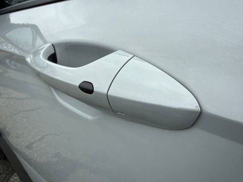 New 2026 Hyundai Kona SE image 15