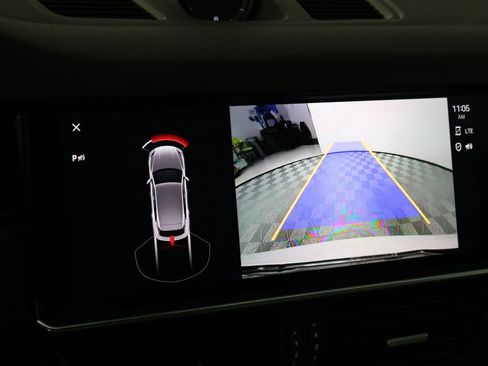 Certified 2023 Porsche Cayenne AWD/4WD image 17
