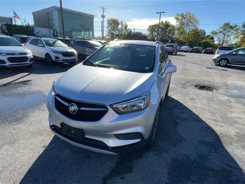 Used 2022 Buick Encore Preferred w/ Safety Package image 5
