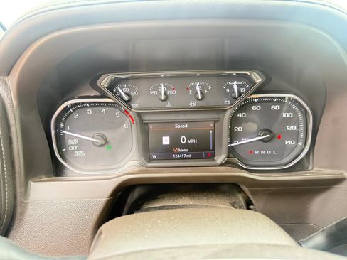 Used 2020 GMC Sierra 1500 SLT RWD image 7