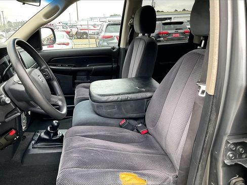 Used 2005 Dodge Ram 1500 Truck SLT image 17