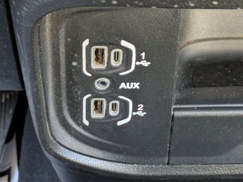 Used 2024 RAM 2500 Big Horn image 23