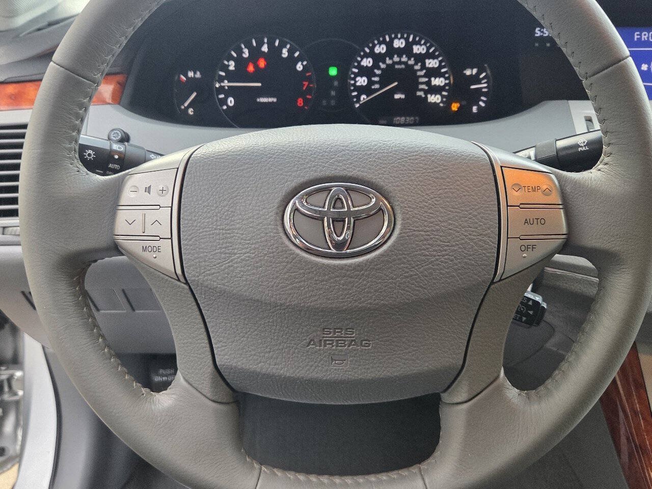 Used 2007 Toyota Avalon XLS FWD image 13