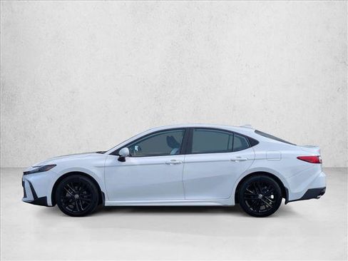 Used 2025 Toyota Camry SE w/ Convenience Package AWD/4WD image 9