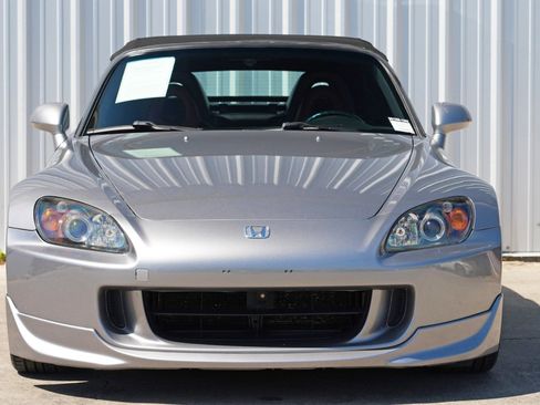 Used 2005 Honda S2000 image 6